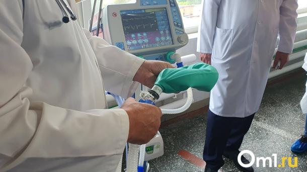 Омским медучреждениям не хватает почти 1000 врачей и медсестёр