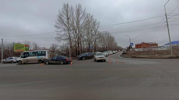 В ДТП недалеко от «Меги» пострадали двое маленьких омичей