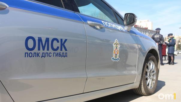 В Омске на улице Дианова водитель «Тойоты» сбил пешехода на «зебре»