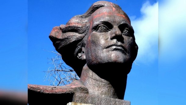 В Омске заржавел памятник Куйбышеву