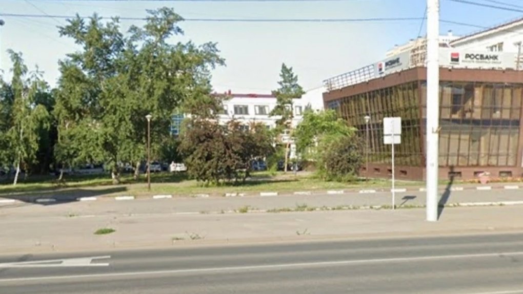 В центре Омска продают участок земли под строительство делового комплекса за 60 миллионов рублей
