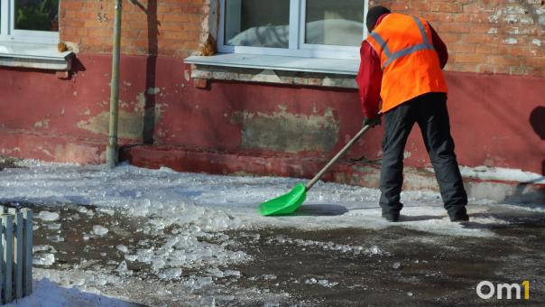 Из-за резкого потепления и дождя власти экстренно обратились к омичам