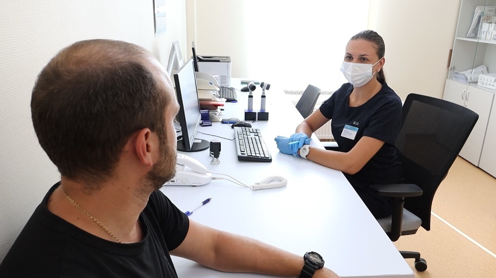 «Результат трансплантации волос может сохраняться всю жизнь»: врач «Евромеда» рассказала о пересадке волос в Омске