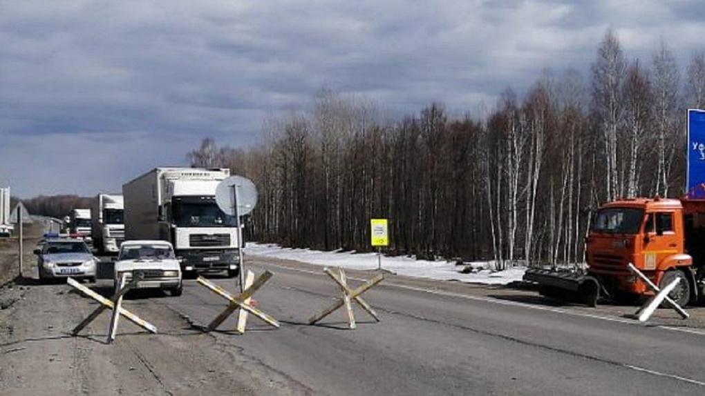 Официально: в Новосибирскую область ограничили въезд автотранспорта из-за коронавируса