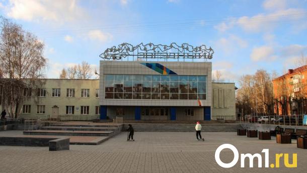 Рядом с омским ДК «Звёздный» появился трёхэтажный магазин