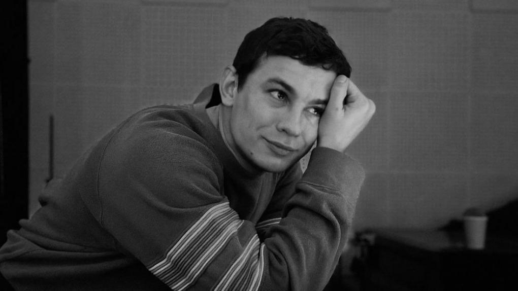 «Зазвездившийся» актёр Никита Кологривый ответил завистникам из Новосибирска