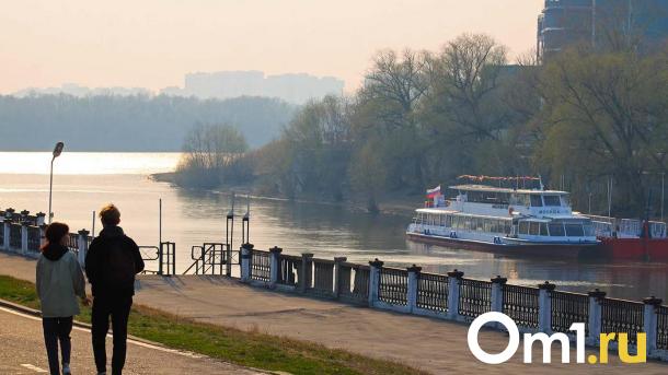 В Омске закрывают теплоходный рейс в Большеречье