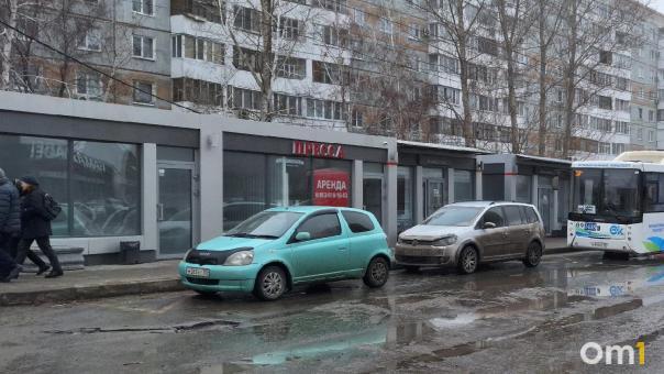 В Омске озвучили сроки восстановления остановки на КДЦ «Кристалл»