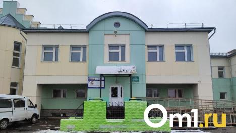 В Омске начался суд над воспитанницей детдома, которая заставляла сверстницу мыть унитазы