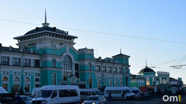 Омичи перестали уезжать? Росстат опубликовал данные о миграции населения