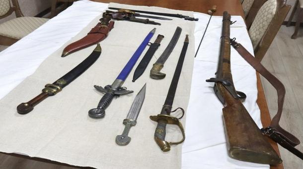 Омский краеведческий музей получил 10 образцов холодного оружия XIX-XX веков