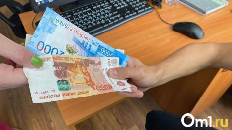 Пострадавшие во время лесных пожаров в Омской области получают дополнительные выплаты