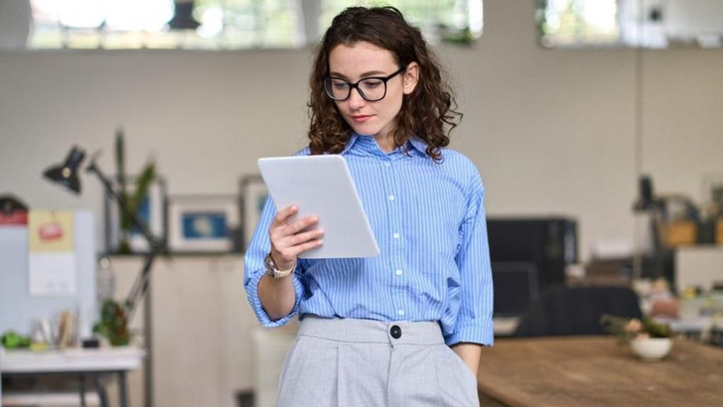 Организации Омской области стали в четыре раза чаще проводить деловые онлайн-встречи и вебинары