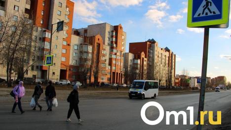 Омичи недовольны пешеходным переходом, который поставили по их просьбе