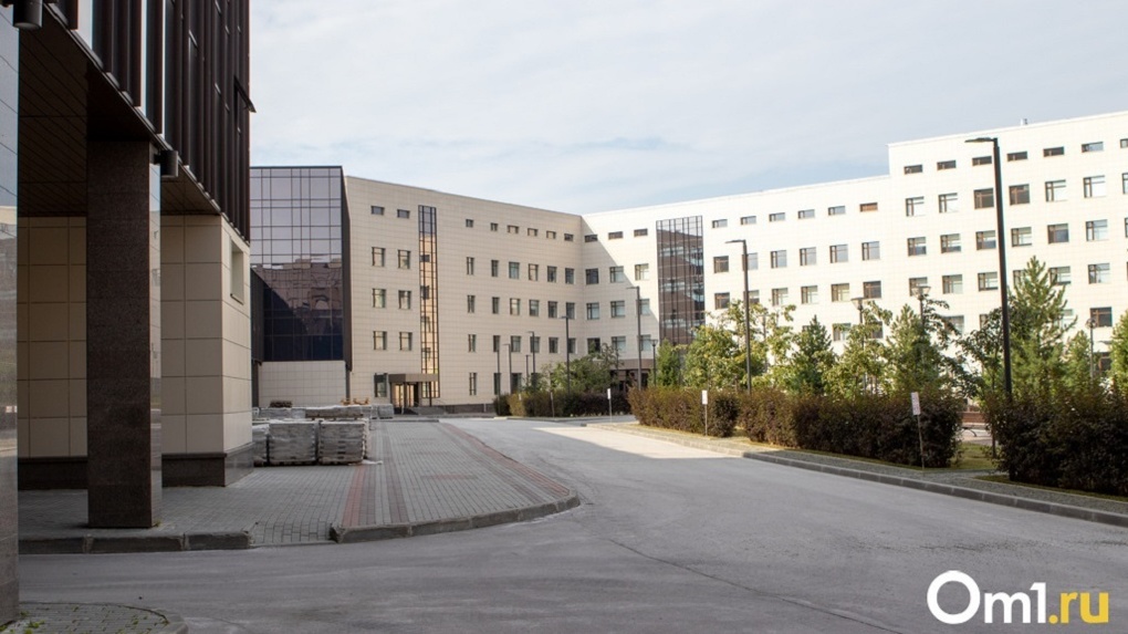 «Увидеть бы первую коробку»: Андрей Травников прокомментировал темпы строительства мирового кампуса НГУ