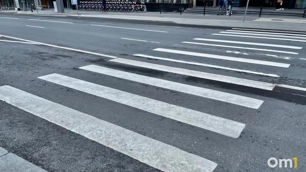В Омске женщина за рулём Suzuki сбила пятилетнего ребёнка на зебре