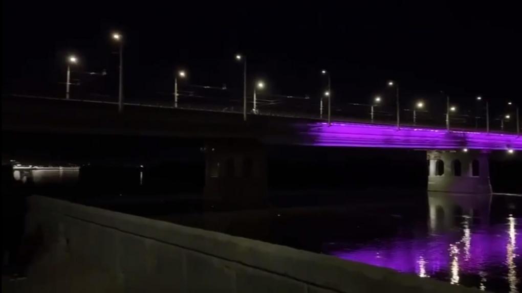 Подсветку на Ленинградском мосту официально запустят 12 июня