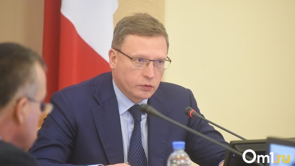 Омский губернатор пообещал увольнять из мэрии тех, кто не справляется