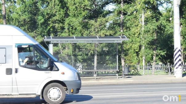 Маршрутчики устроили бунт? Омичка пожаловалась на поведение водителей
