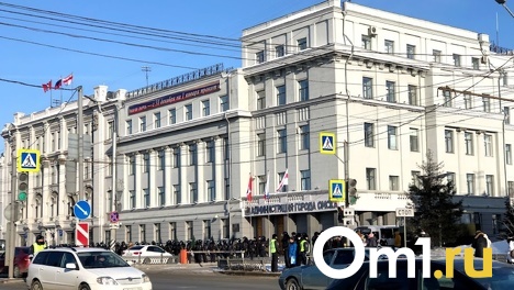 Уже не первый год в Омске не могут найти глав нескольких департаментов с зарплатой до 123 тысяч рублей