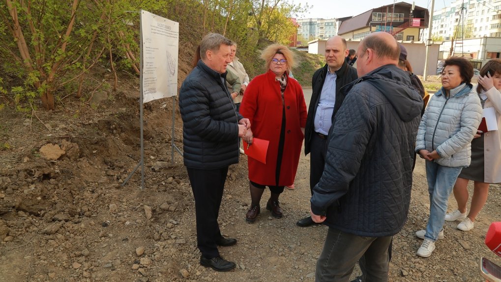 Больше 200 придомовых территорий отремонтируют в Новосибирске в 2023 году