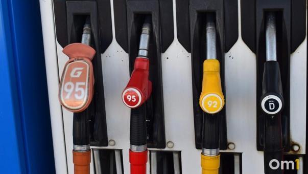 Бензин в Омске снова дорожает: новые цены на 15 июля