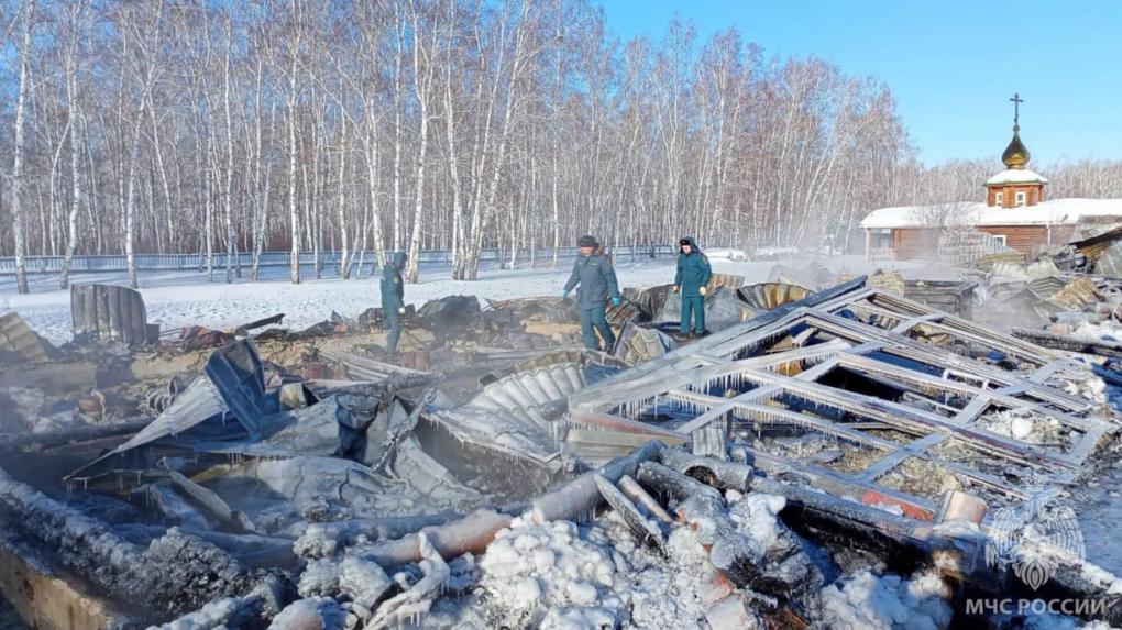 Причину пожара в Свято-Серафимовском монастыре под Омском выясняют дознаватели