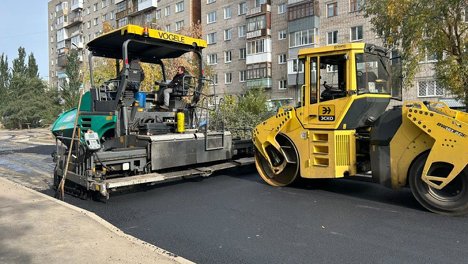 Ремонт придомовых территорий в Ленинском округе Омска подходит к концу