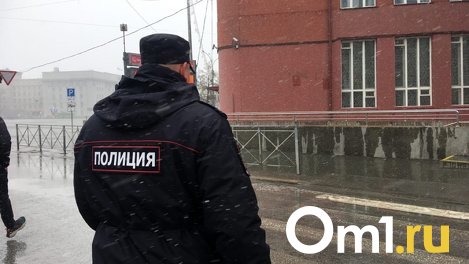 Бывшего участкового осудили в Новосибирске за получение взятки от иностранца