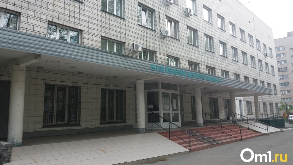 Новосибирский депутат намерен обратиться в ФСБ по поводу строительства семи поликлиник