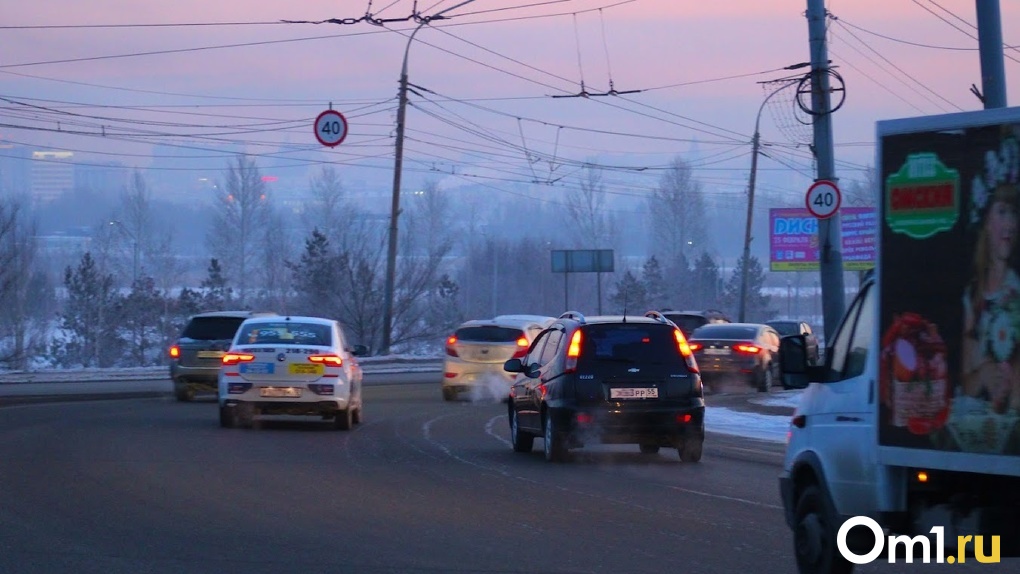 С 8 марта на Ленинградском мосту запретят движение грузовых машин