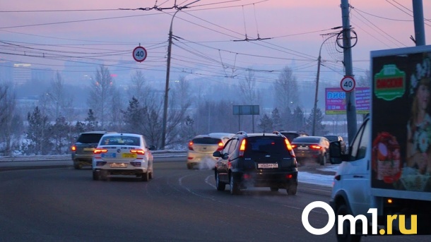 С 8 марта на Ленинградском мосту запретят движение грузовых машин