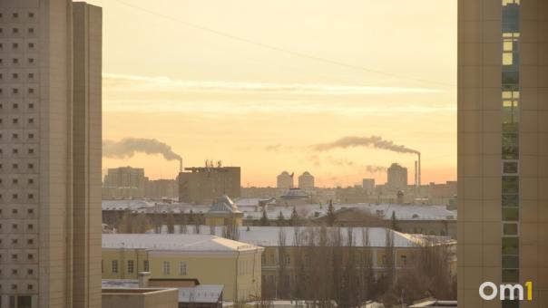 Режим неблагоприятных метеоусловий в Омске продлили ещё на сутки