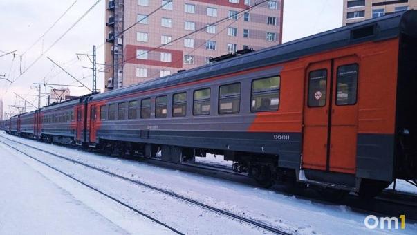 С середины весны на омские электрички снова можно будет купить абонементы