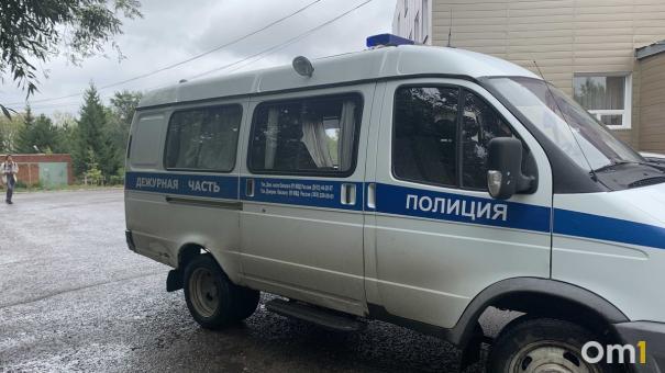 В Омске трое иностранцев пытались продать больше килограмма наркотиков