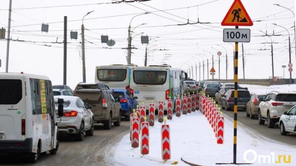 В Омске до конца июля частично перекроют подъезд к Ленинградскому мосту