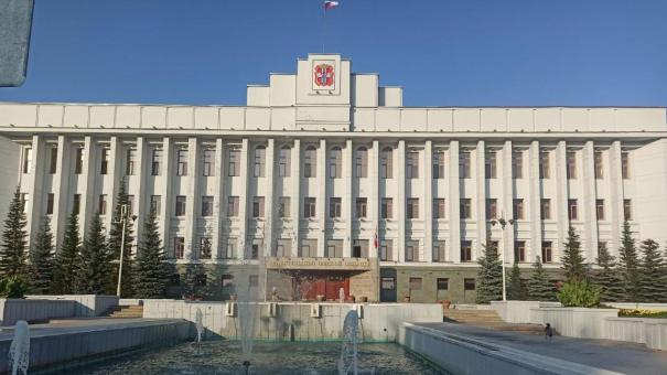 Омские ветераны получили по 250 тысяч рублей к 9 Мая