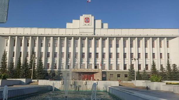 Омские ветераны получили по 250 тысяч рублей к 9 Мая