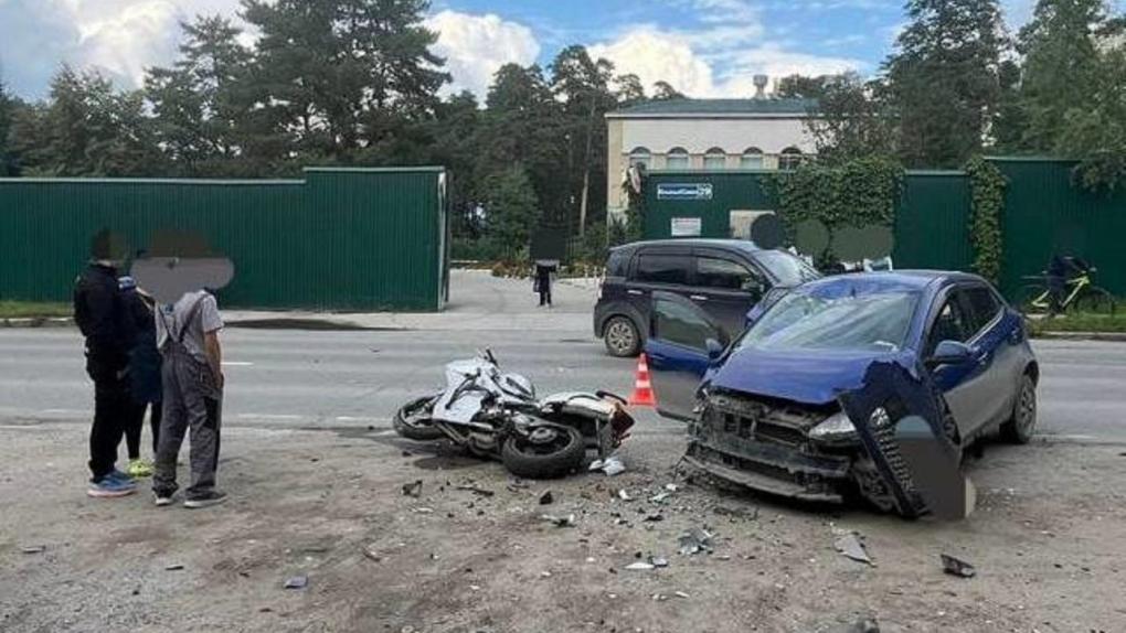 Мотоциклист разбился насмерть в ДТП под Новосибирском