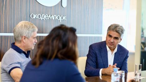 От школ до прорывных технологий: Алексей Нечаев предложил проекты «Новых людей» по развитию Новосибирска
