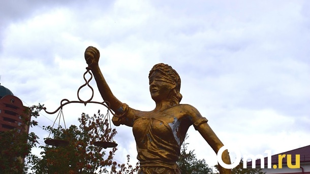 Известный омский судья Мурастов может уйти в отставку