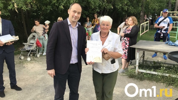 Праздник «День соседей» прошёл на округе депутата Горсовета Новосибирска Антона Тыртышного