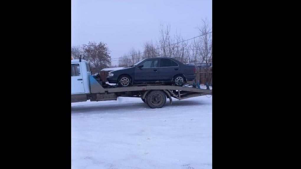 В Омской области задержали автомобиль с пьяным мужчиной, который вёз детей