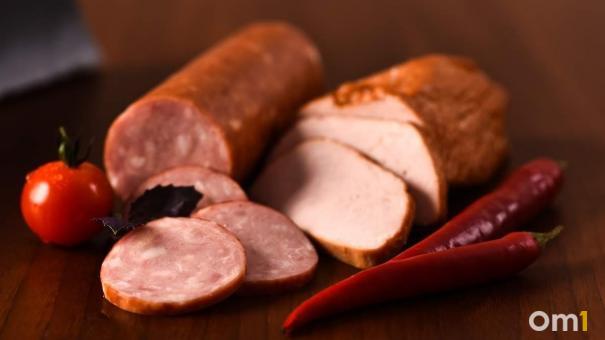Омскую фирму оштрафовали за коррупцию при поставке мяса для колбасы