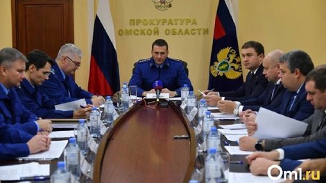 «Чтобы людям жилось лучше». Виталий Хоценко призывает омских чиновников быть честными с населением