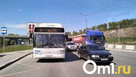 Новосибирцам предложили изменения и отмену некоторых автобусных маршрутов