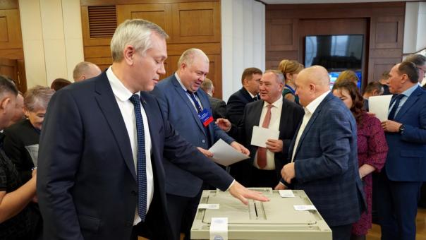 Назван новый состав президиума и политсовета новосибирского отделения «Единой России»