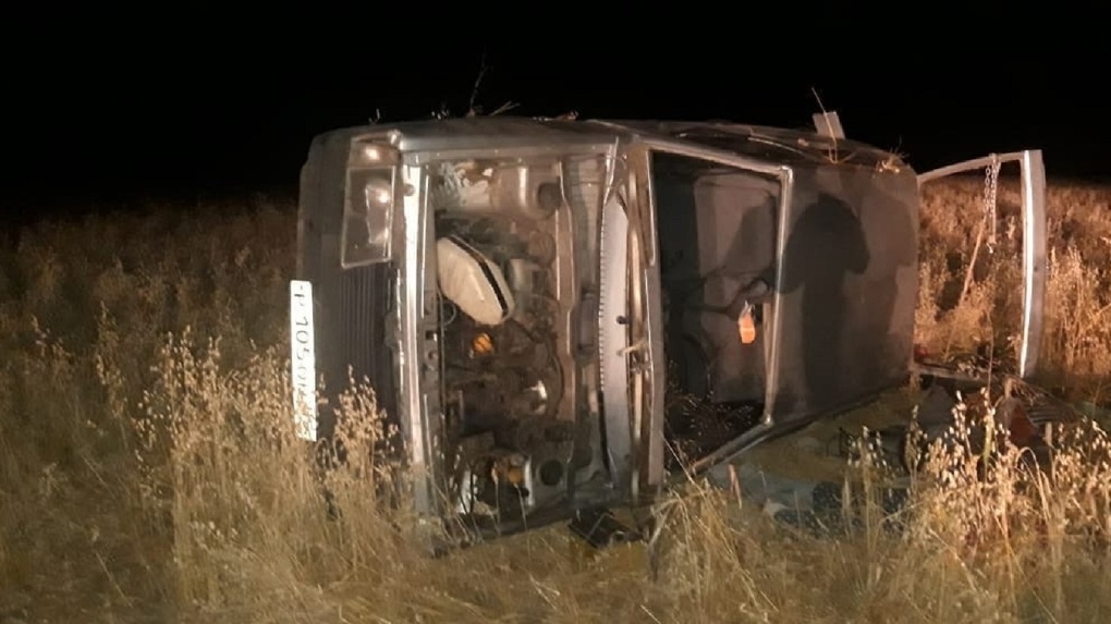 В жутком ДТП на трассе Омской области погибла женщина-водитель