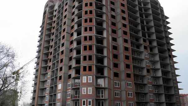 Долгострой в Заельцовском районе Новосибирска выставили на торги за 404 млн рублей