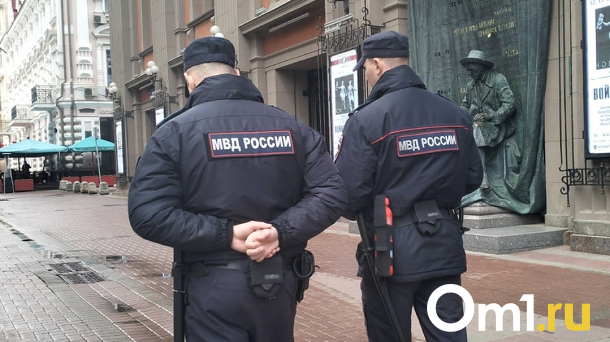 Пропавшего в Новосибирске 7-летнего мальчика нашли в подъезде